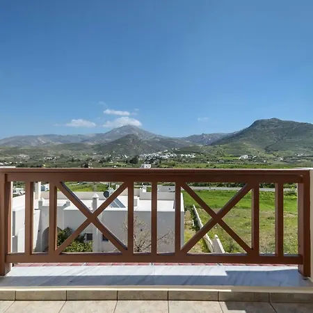 Maria's Willa Galini (Naxos)